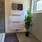 Ruhiges I 45 Qm I 5 Min Zur Whu Appartement