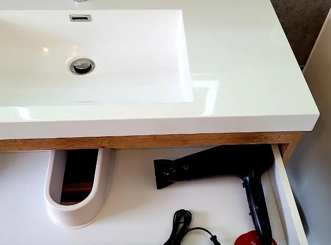 Ruhiges I 45 Qm I 5 Min Zur Whu 아파트 발렌다